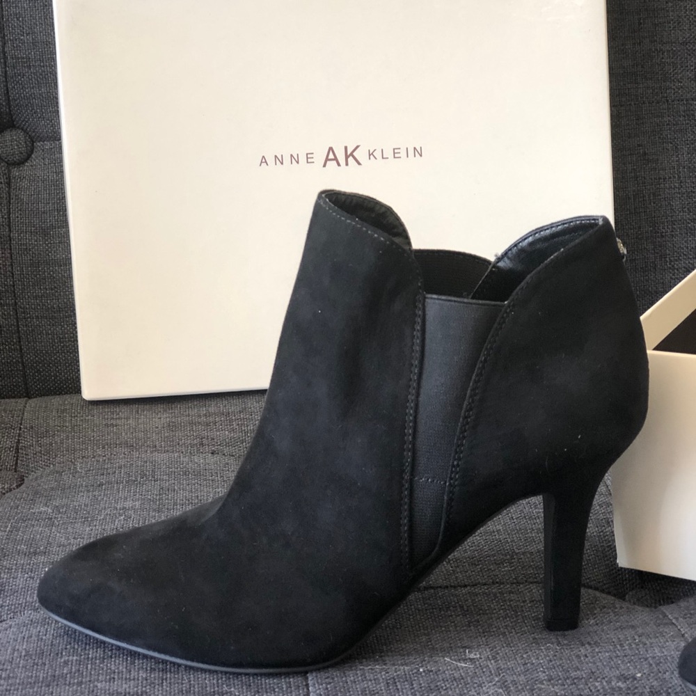 Anne Klein black suede booties